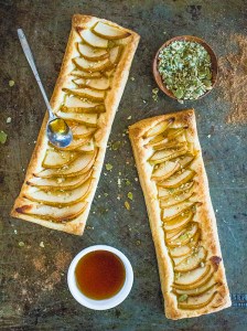 Chai Spiced Pear Tarts With Crushed Pumpkin Seeds | plantcrush.co