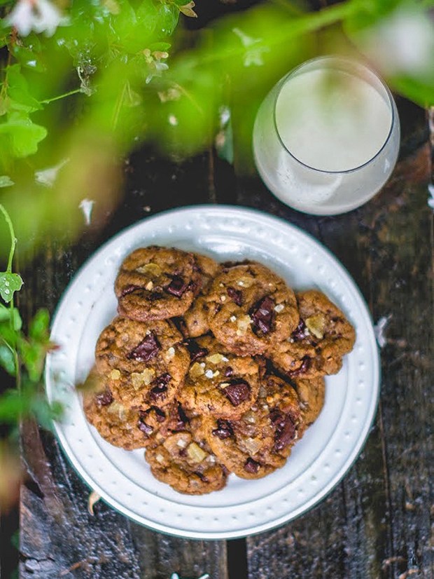 Chocolate Chip Chai Cookies | plantcrush.co