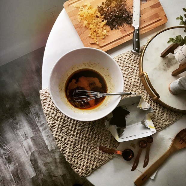 Ginger Chai Chocolate Chip Cookies | plantcrush.co