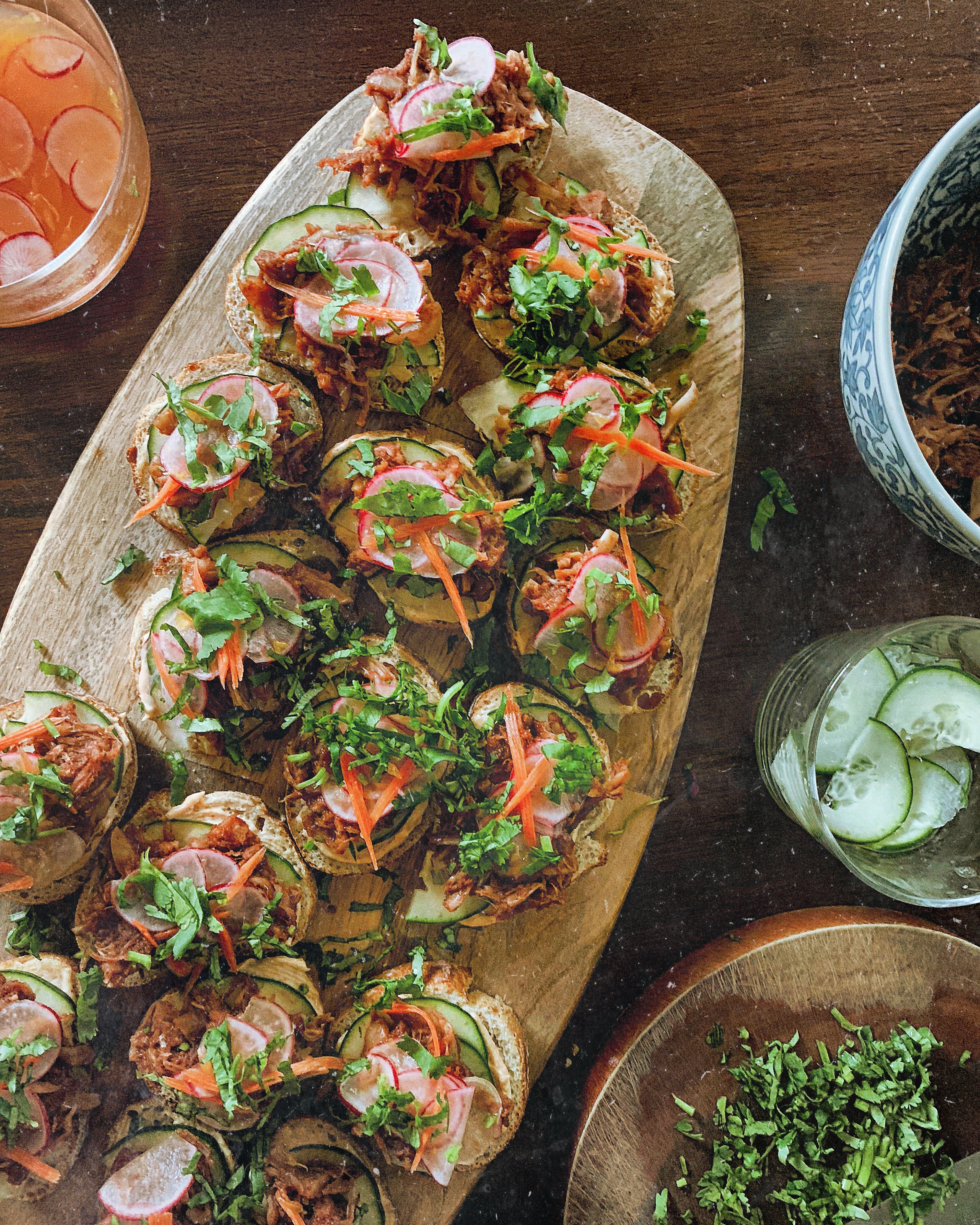 Chinese 5 Spice BBQ Jackfruit Bánh Mì Bites | plantcrush.co